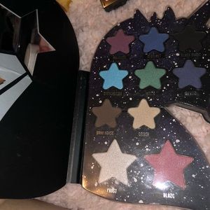 eyeshadow and face palette